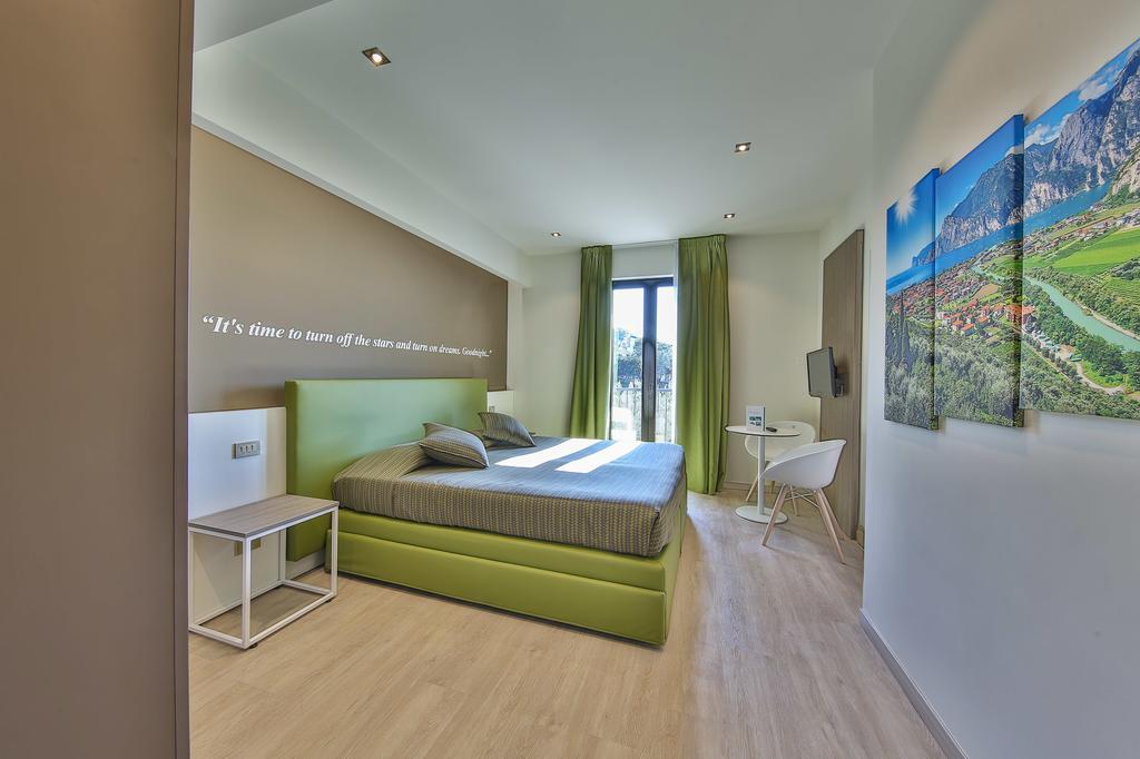 Ideal Hotel
