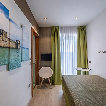 Hotel Ideal Sirmione Buitenkant foto