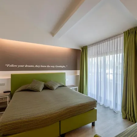 Hotel Ideal Sirmione Buitenkant foto